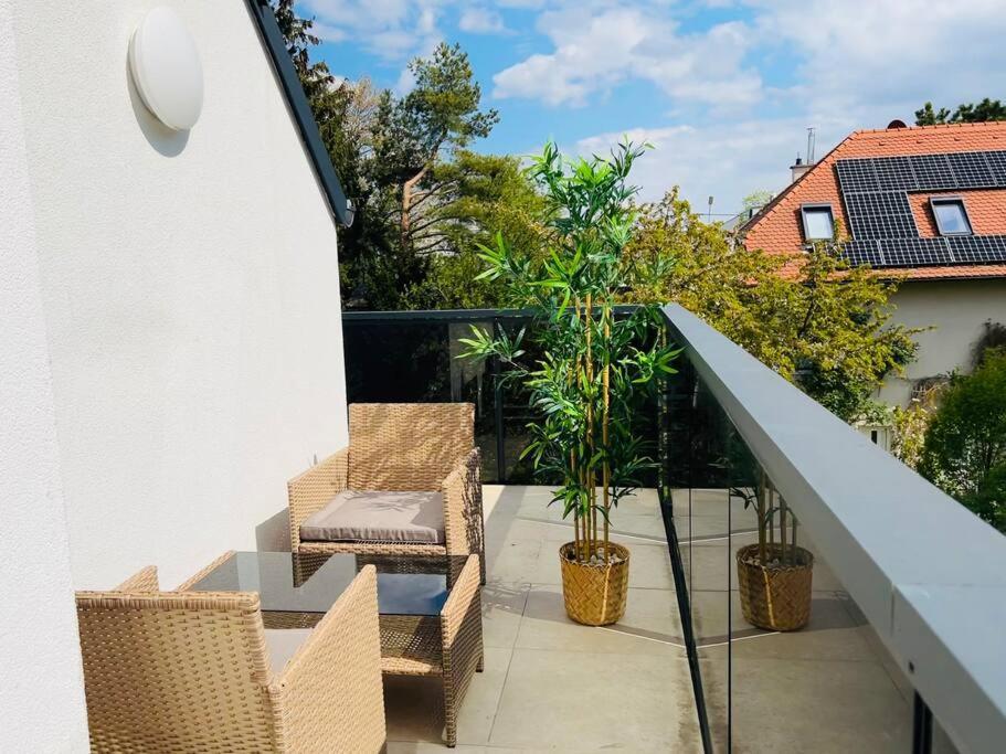 Sunny Modern Apartment With Balcony - Free Parking Vienna Esterno foto